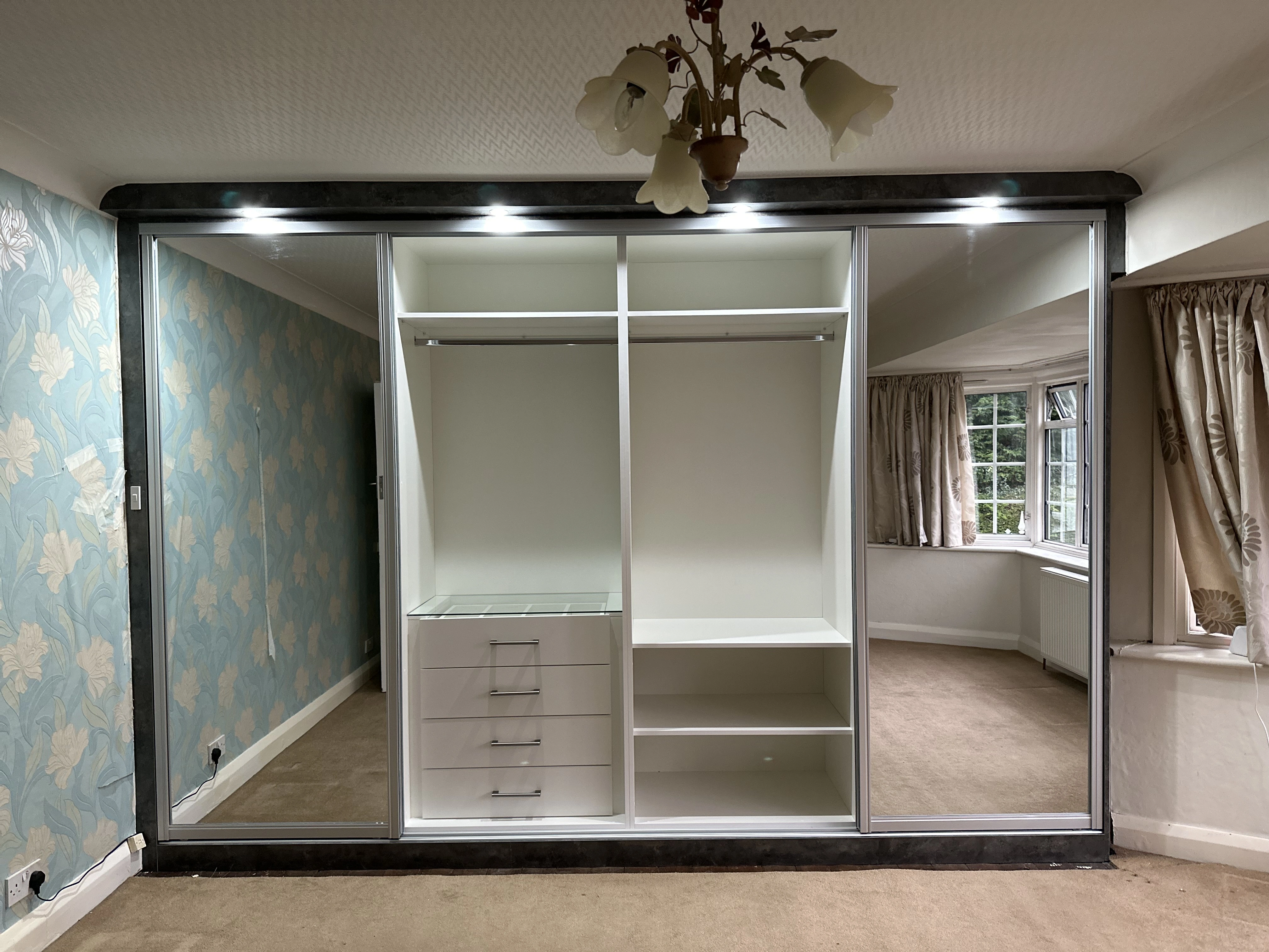 Bespoke sliding-door wardrobe project, project 10