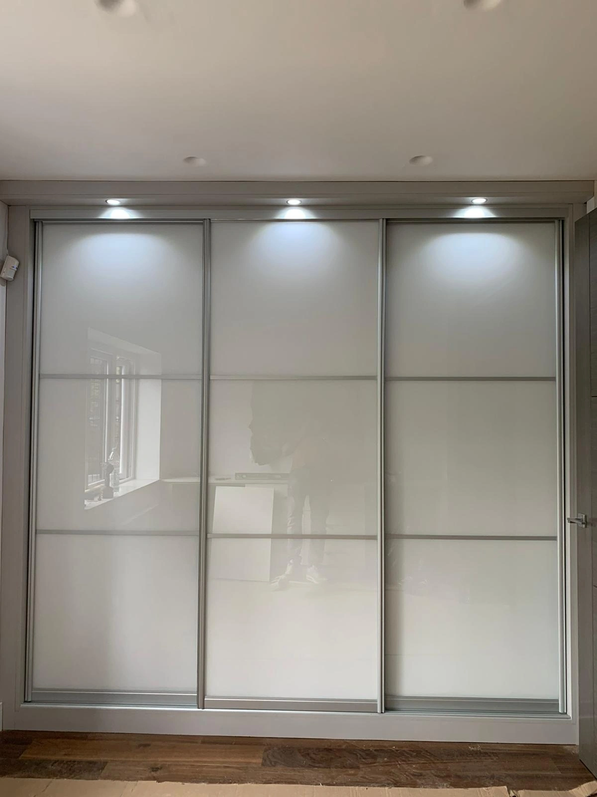 Bespoke sliding-door wardrobe project, project 8